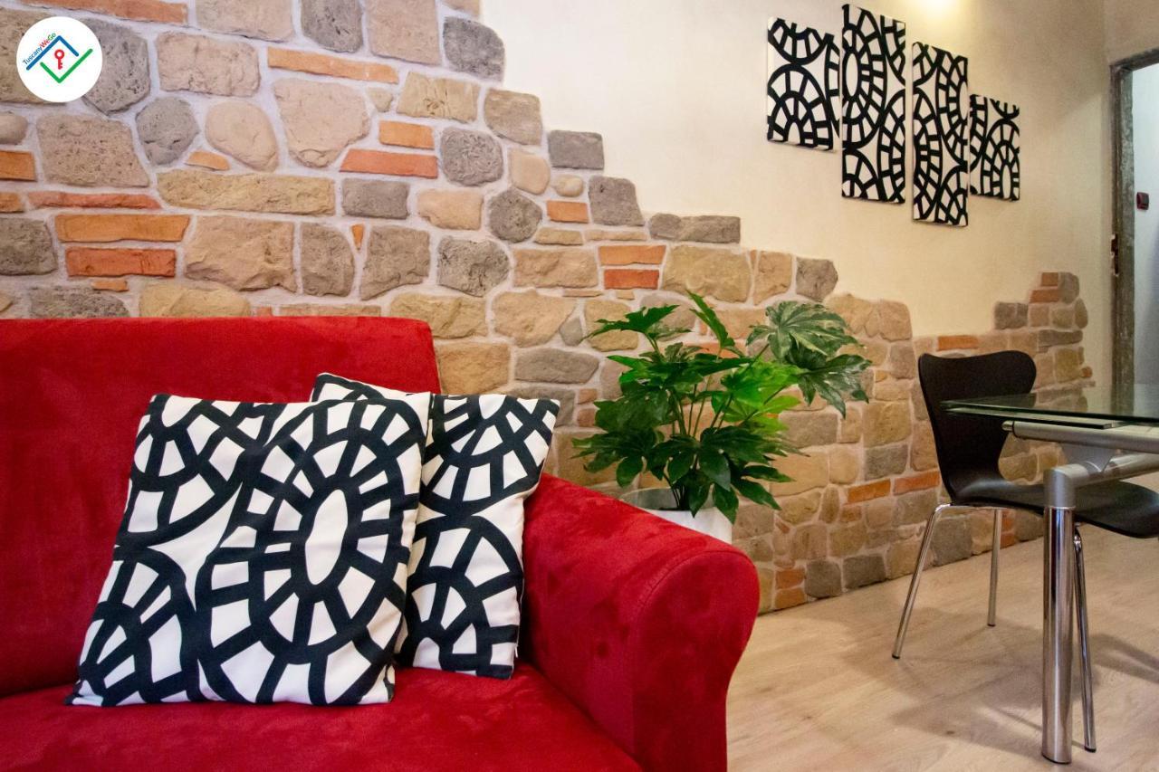 Antica Piazza Apartment By Tuscanywego Lucca Exteriör bild