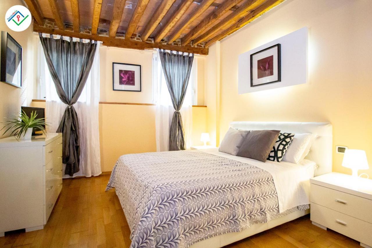 Antica Piazza Apartment By Tuscanywego Lucca Exteriör bild